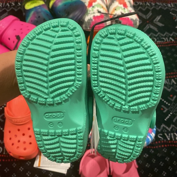 👞Crocks Lot🐊 - Picture 2 of 12